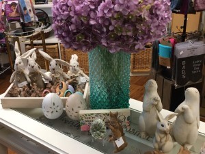 hints of easter